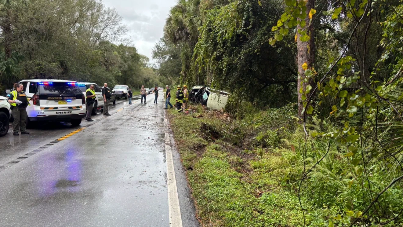 One hospitalized after rollover on SW Martin Highway in Martin County